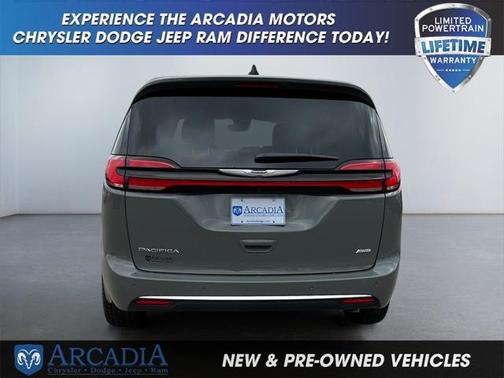 2025 Chrysler Pacifica L