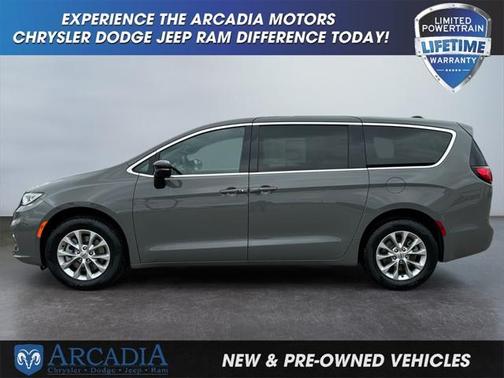 2025 Chrysler Pacifica L