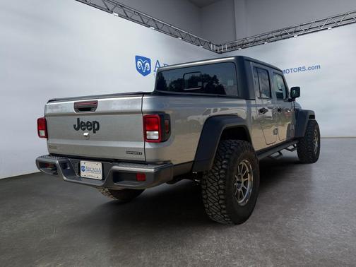 Billet Silver Metallic Clearcoat 2020 Jeep Gladiator Sport S