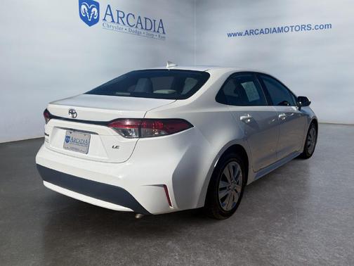 Super White 2020 Toyota Corolla LE