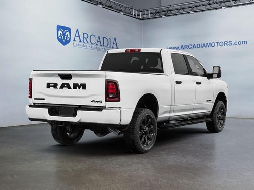 Ceramic Gray Clearcoat 2026 RAM 2500 Big Horn Crew Cab 4x4 6'4' Box