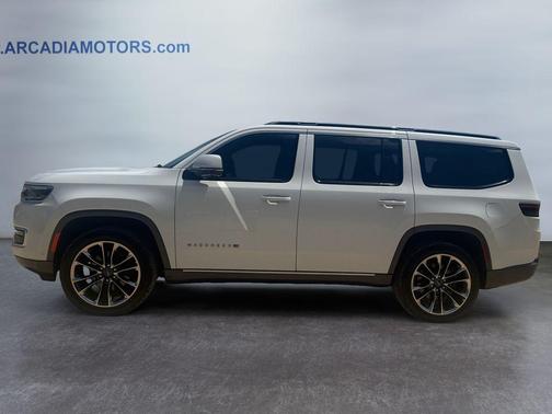 Bright White Clearcoat 2022 Jeep Wagoneer Series III 4x4