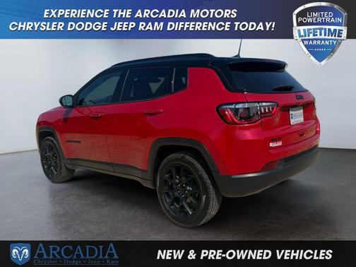 Red Hot Pearlcoat 2024 Jeep Compass Latitude