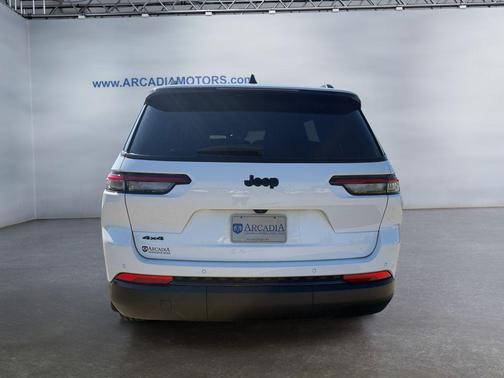 Bright White Clearcoat 2024 Jeep Grand Cherokee L Altitude