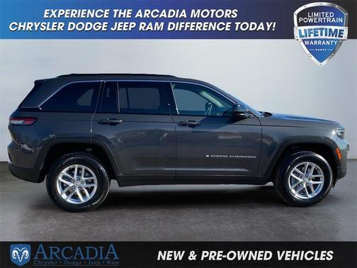 Baltic Gray Metallic Clearcoat 2026 Jeep Grand Cherokee Altitude