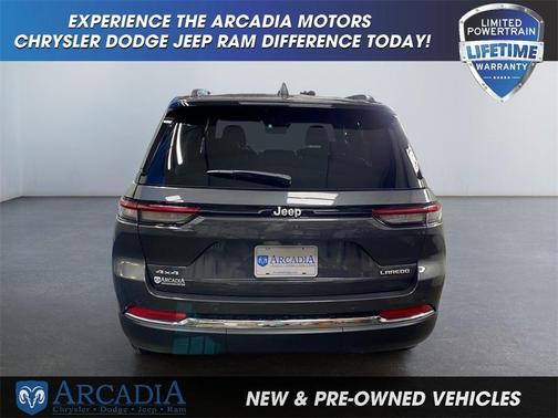 Baltic Gray Metallic Clearcoat 2026 Jeep Grand Cherokee Altitude