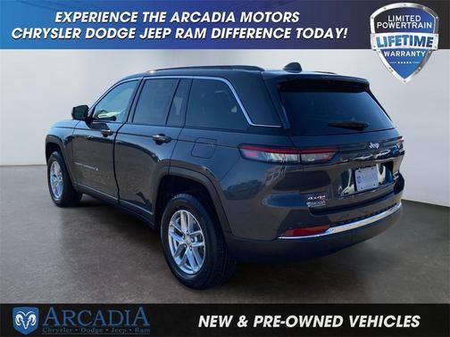 Baltic Gray Metallic Clearcoat 2026 Jeep Grand Cherokee Altitude