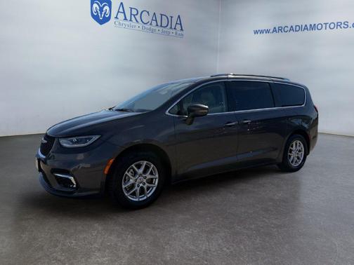 Granite Crystal Metallic Clearcoat 2021 Chrysler Pacifica Touring L