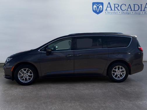 Granite Crystal Metallic Clearcoat 2021 Chrysler Pacifica Touring L