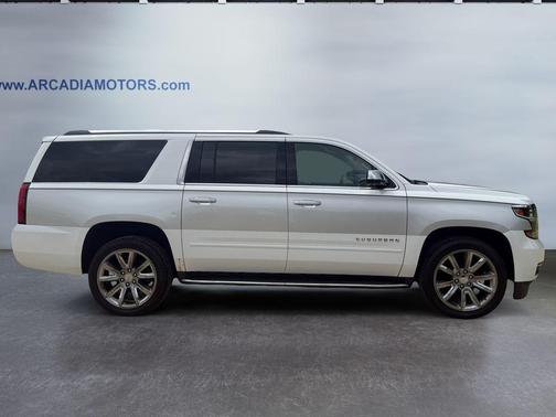Summit White 2020 Chevrolet Suburban Premier