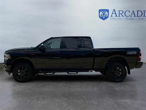 2022 RAM 2500 Big Horn Mega Cab 4x4 6'4'' Box
