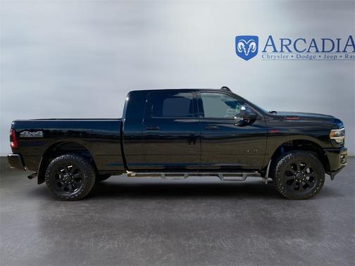 2022 RAM 2500 Big Horn Mega Cab 4x4 6'4'' Box