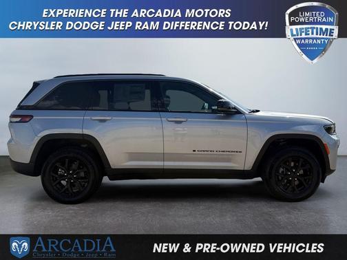 Silver Zynith 2026 Jeep Grand Cherokee Altitude