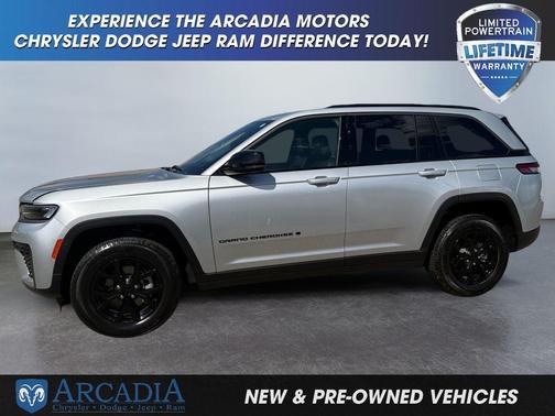 Silver Zynith 2026 Jeep Grand Cherokee Altitude