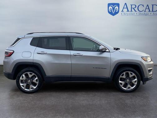 Billet Silver Metallic Clearcoat 2018 Jeep Compass Limited