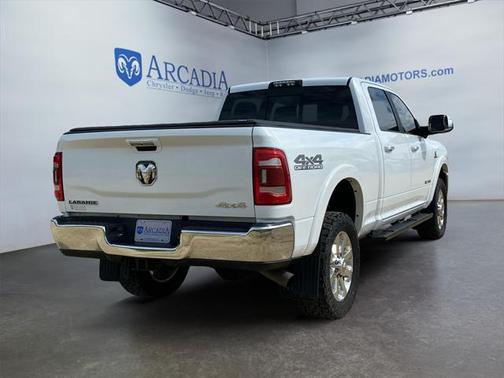 2020 RAM 2500 Laramie Crew Cab 4X4 6'4' Box