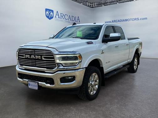 2020 RAM 2500 Laramie Crew Cab 4X4 6'4' Box