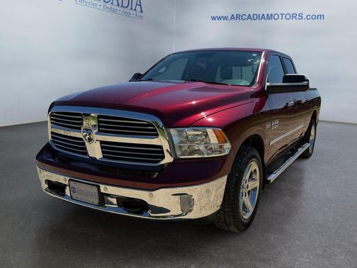 Delmonico Red Pearlcoat 2018 RAM 1500 Big Horn