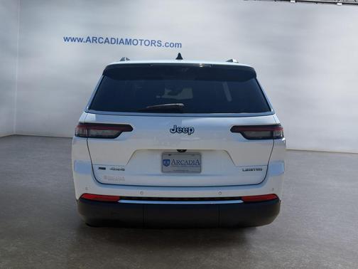 Bright White Clearcoat 2021 Jeep Grand Cherokee L Limited