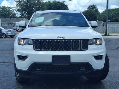 2017 Jeep Grand Cherokee Laredo