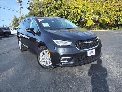 2022 Chrysler Pacifica Touring-L