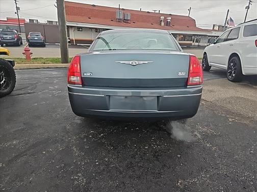 2005 Chrysler 300 Touring