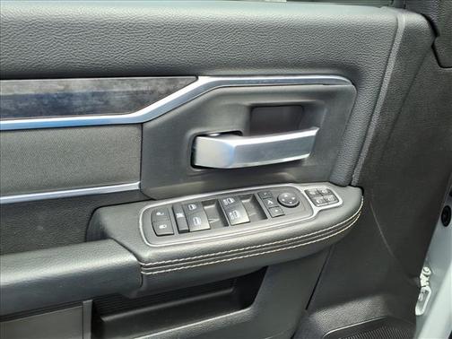 Bright White Clearcoat 2024 RAM 2500 Big Horn