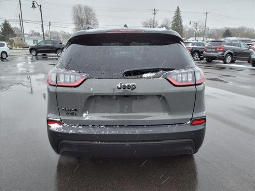 2023 Jeep Cherokee Altitude Lux