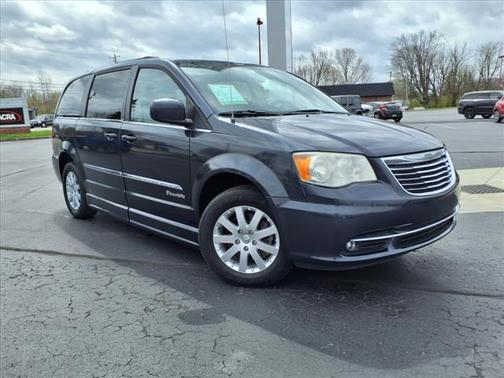 2013 Chrysler Town & Country Touring