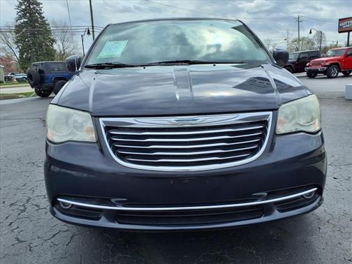 2013 Chrysler Town & Country Touring