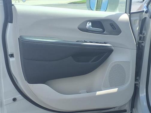 2020 Chrysler Pacifica Touring-L Plus