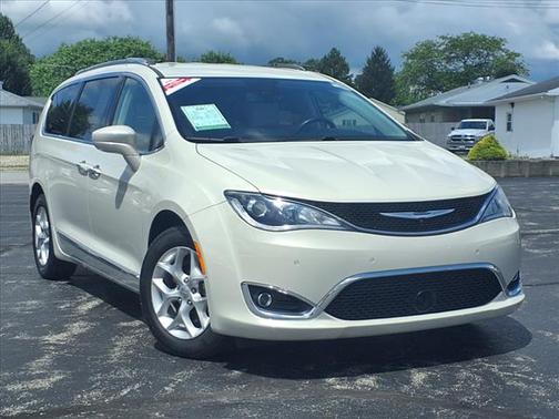 2020 Chrysler Pacifica Touring-L Plus