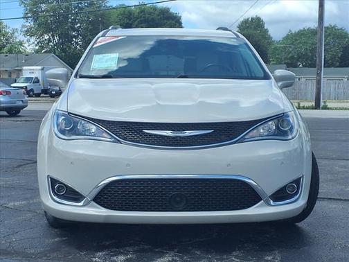 2020 Chrysler Pacifica Touring-L Plus