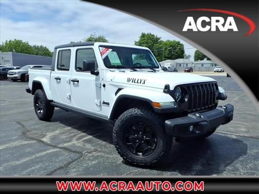Bright White Clearcoat 2023 Jeep Gladiator Sport