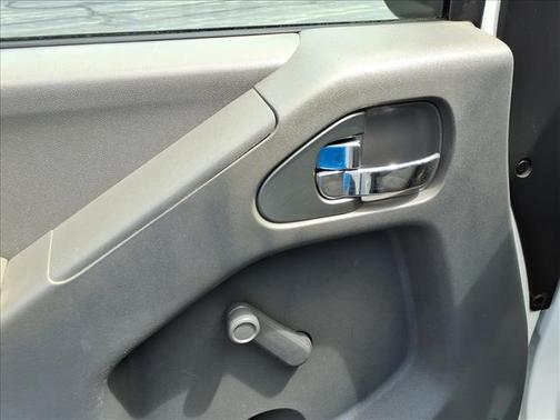 Glacier White 2015 Nissan Frontier S