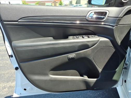 Bright White Clearcoat 2019 Jeep Grand Cherokee Limited