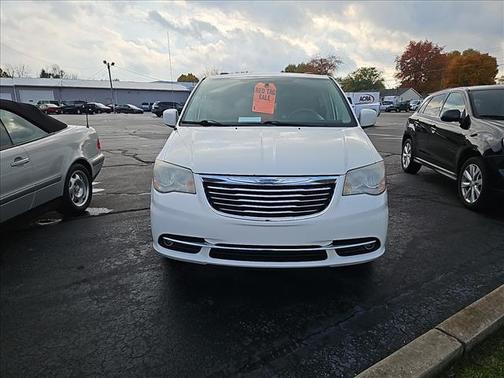 2013 Chrysler Town & Country Touring