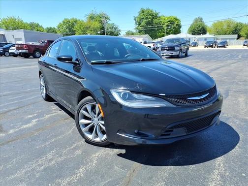 Black Clearcoat 2015 Chrysler 200 S