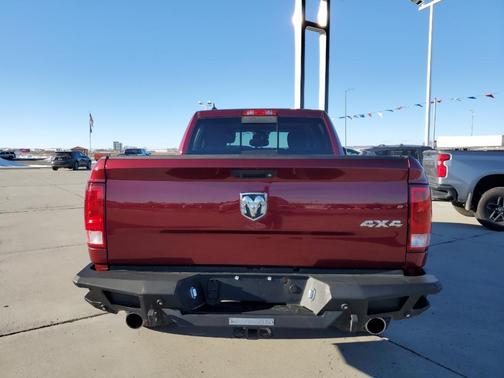 Photo 4 of 17 of 2017 RAM 1500 Big Horn