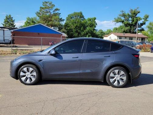 2023 Tesla Model Y Long Range Dual Motor All-Wheel Drive
