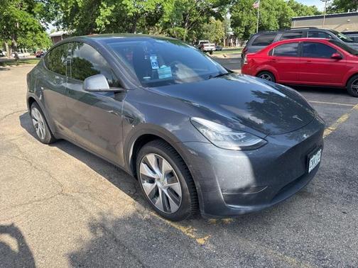 2023 Tesla Model Y Long Range Dual Motor All-Wheel Drive