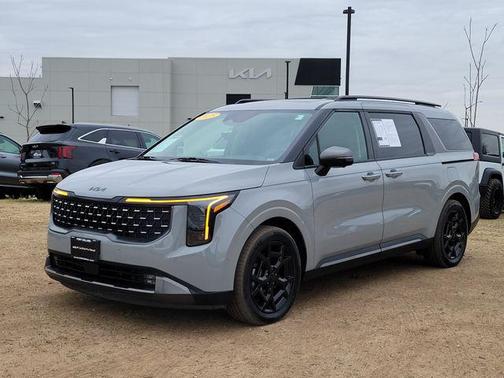 Ceramic Silver 2025 Kia Carnival Hybrid SX Prestige