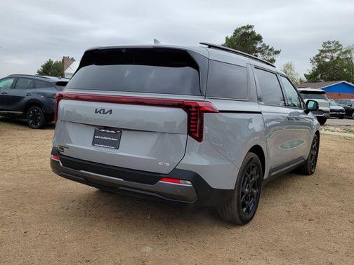 Ceramic Silver 2025 Kia Carnival Hybrid SX Prestige