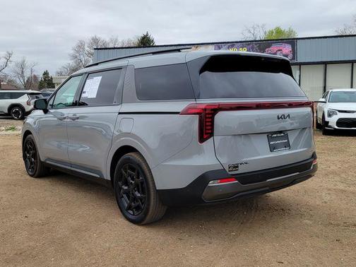 Ceramic Silver 2025 Kia Carnival Hybrid SX Prestige