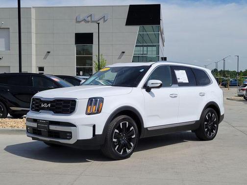 Glacial White Pearl 2024 Kia Telluride SX