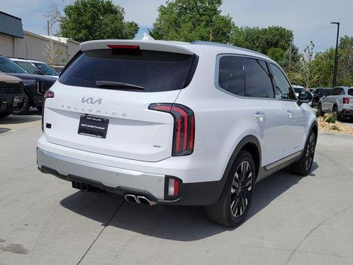 Glacial White Pearl 2024 Kia Telluride SX