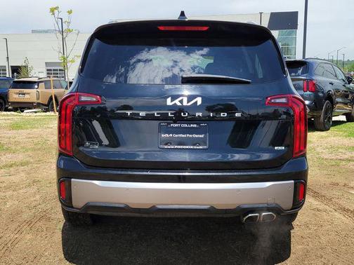 Ebony Black 2025 Kia Telluride S
