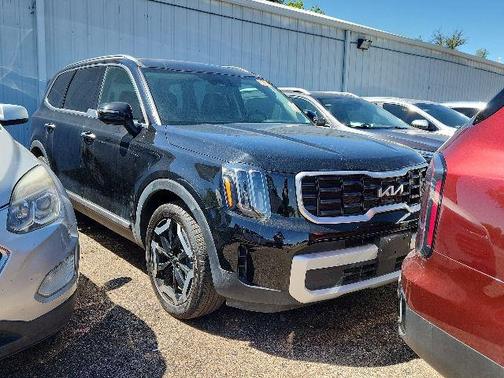 Ebony Black 2025 Kia Telluride S