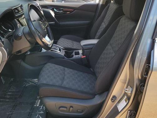 2021 Nissan Rogue Sport SV