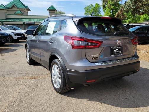 2021 Nissan Rogue Sport SV